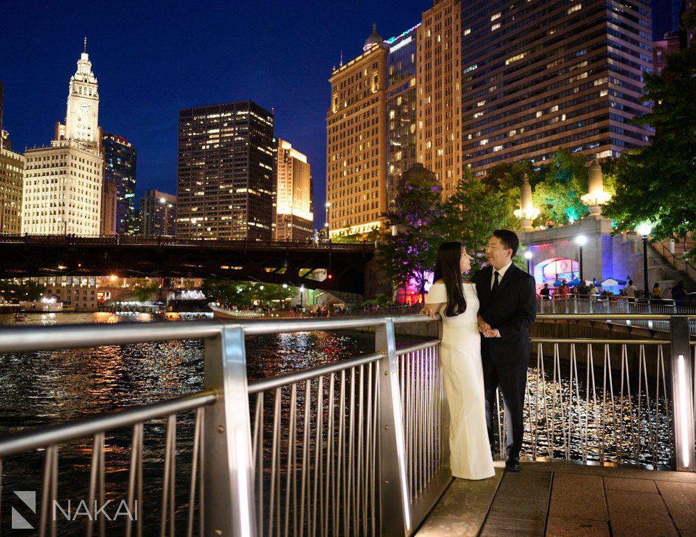 top chicago engagement location photos riverwalk