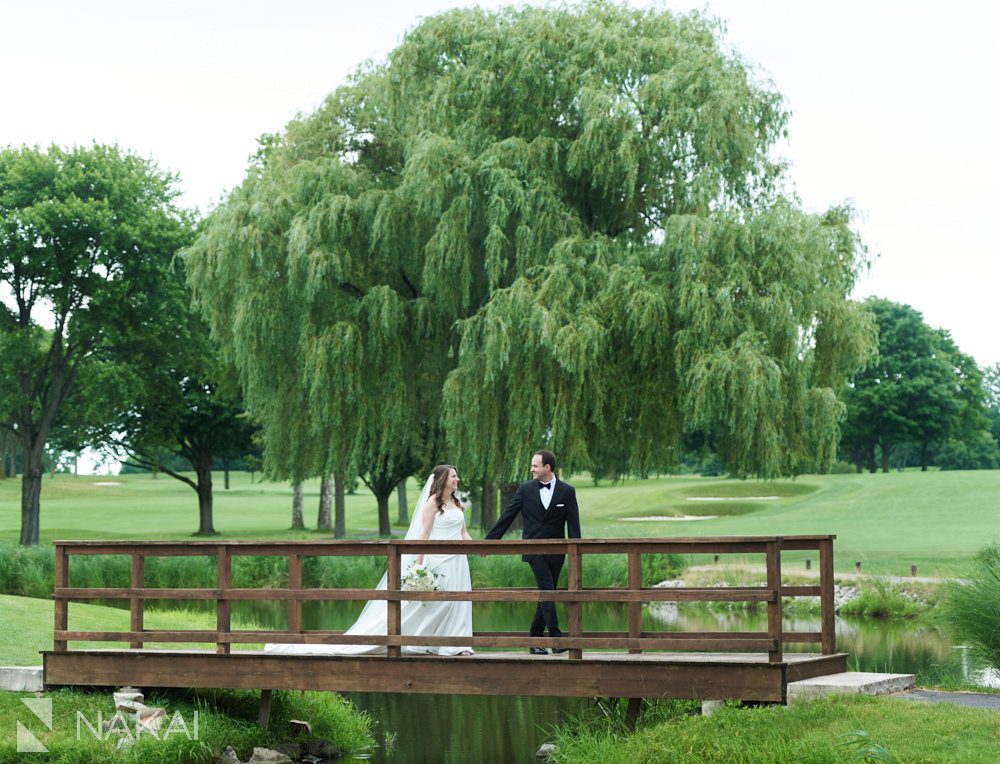 twin orchard country club wedding photos bride and groom
