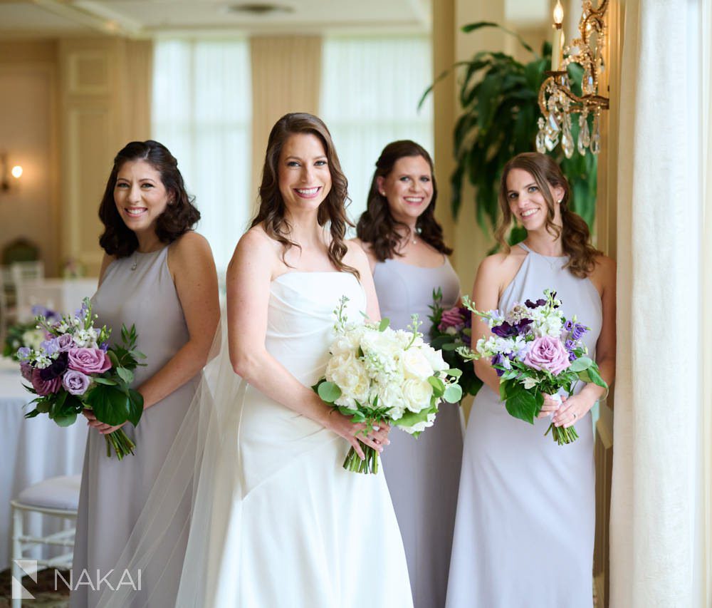 twin orchard CC wedding photos indoor bridal party