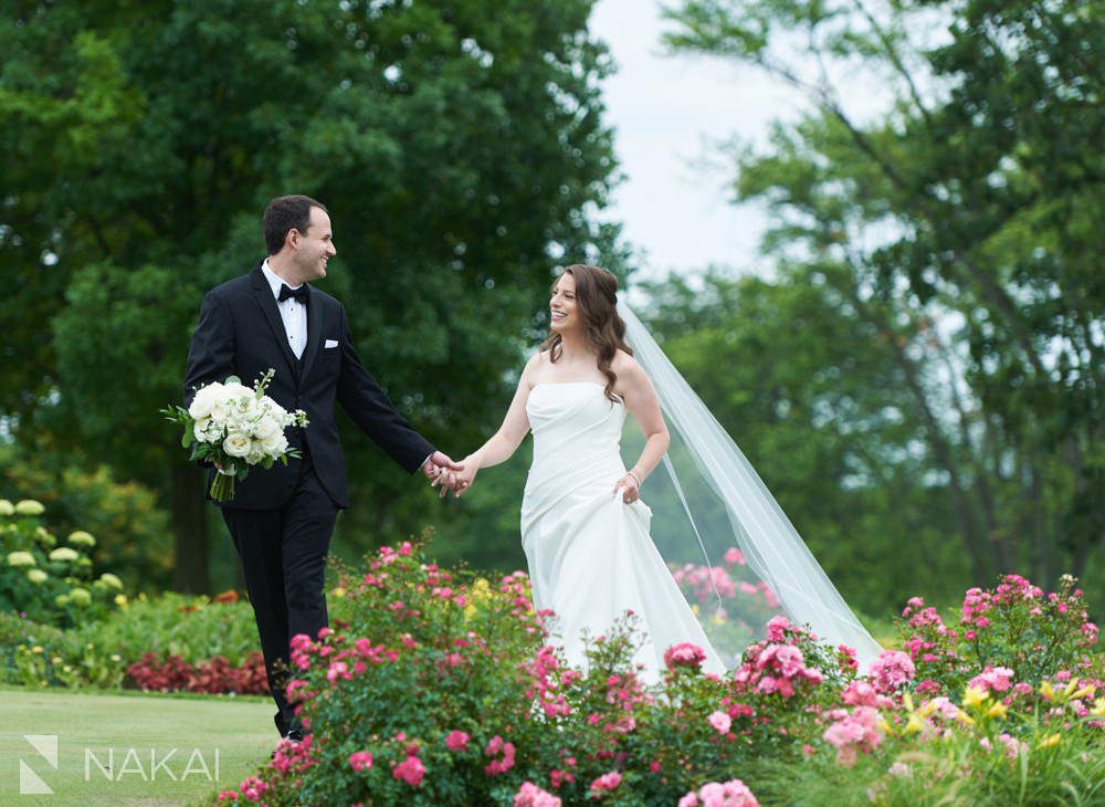 twin orchard country club wedding photos bride and groom