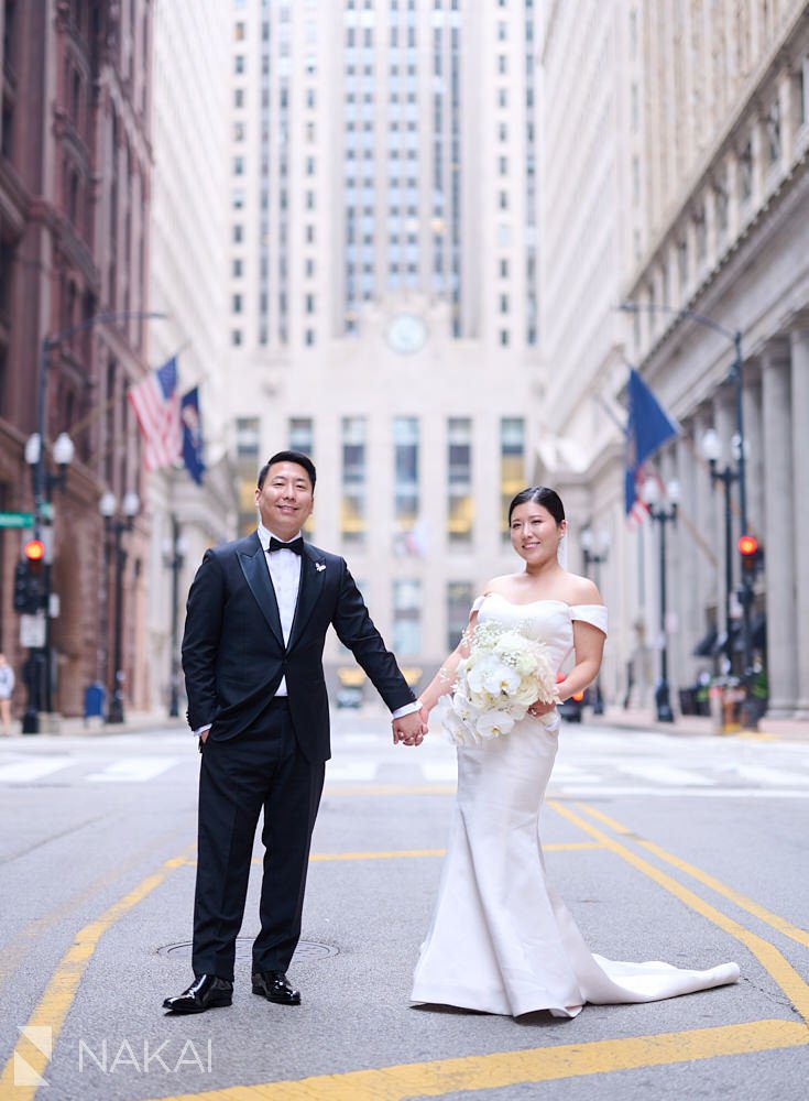 Chicago board of trade wedding photos bride groom