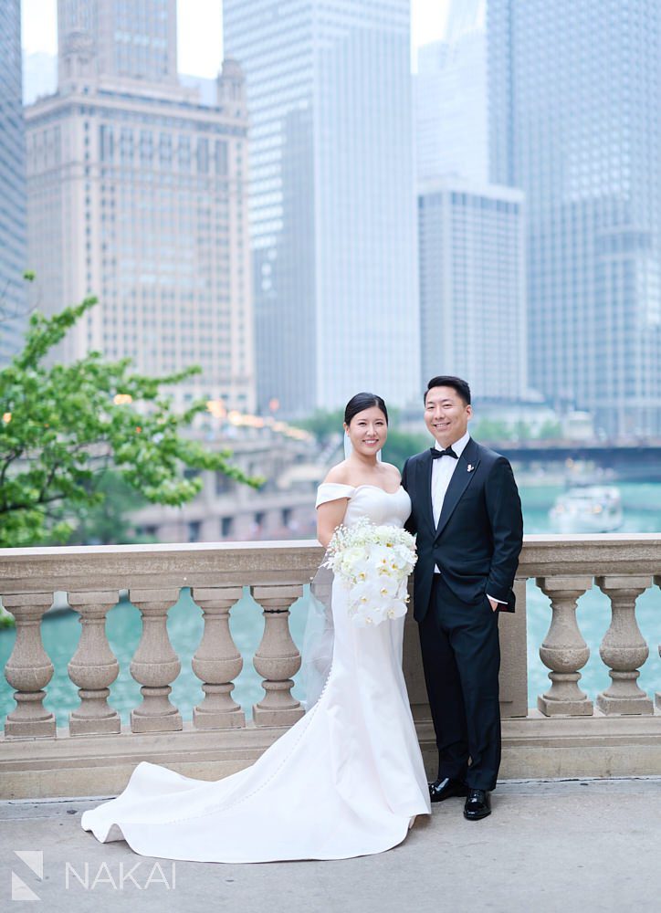 Chicago Wrigley building wedding photos river