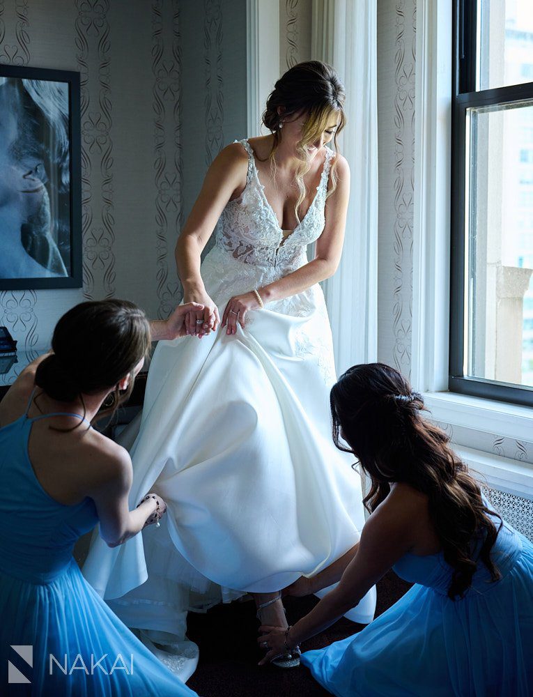 chicago drake wedding photos bride getting ready