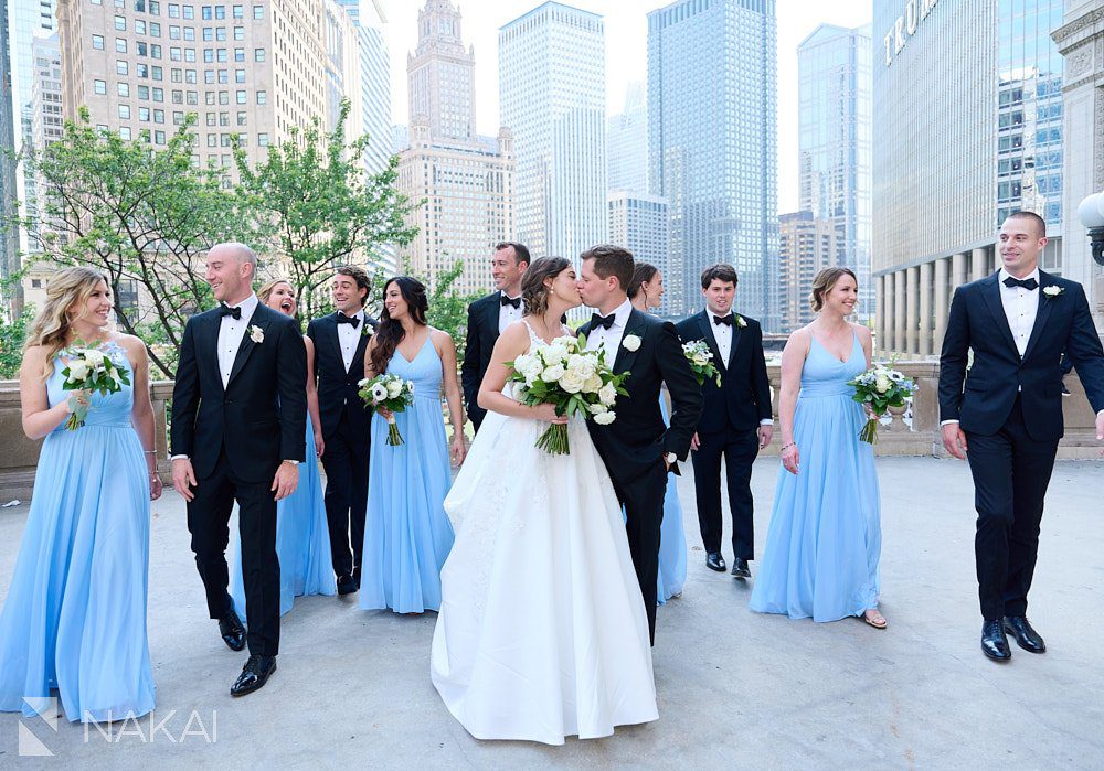 chicago Wrigley building wedding photos wedding party