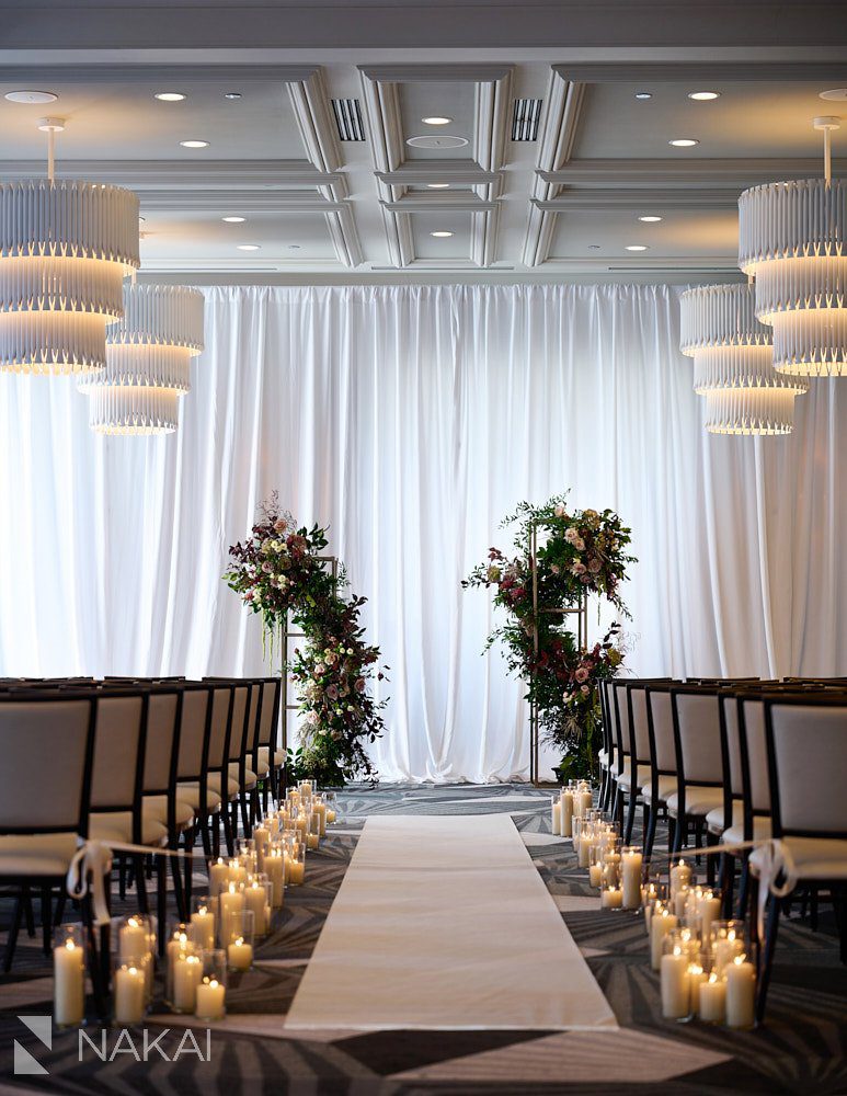 chicago kimpton gray wedding photos ceremony details