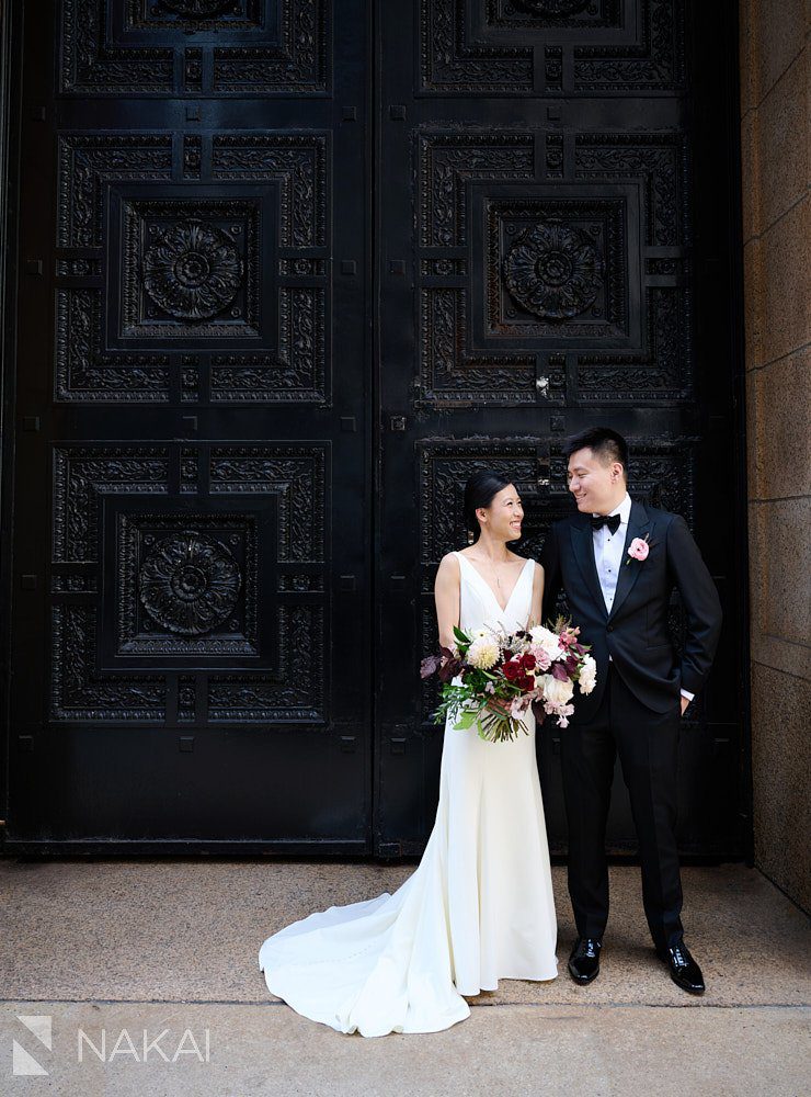 chicago Lasalle street wedding photos black door