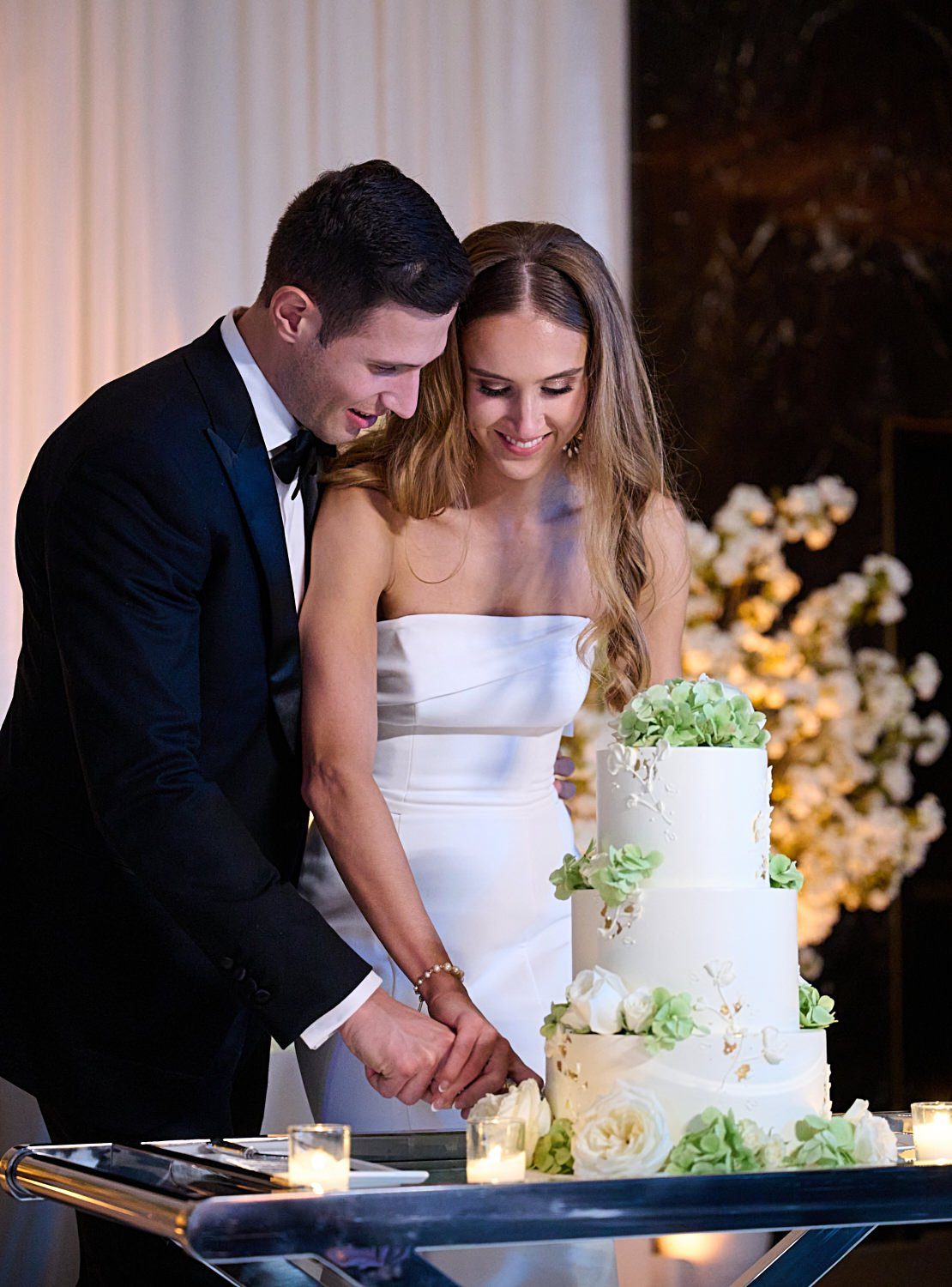 chicago langham wedding photography reception cake cutting