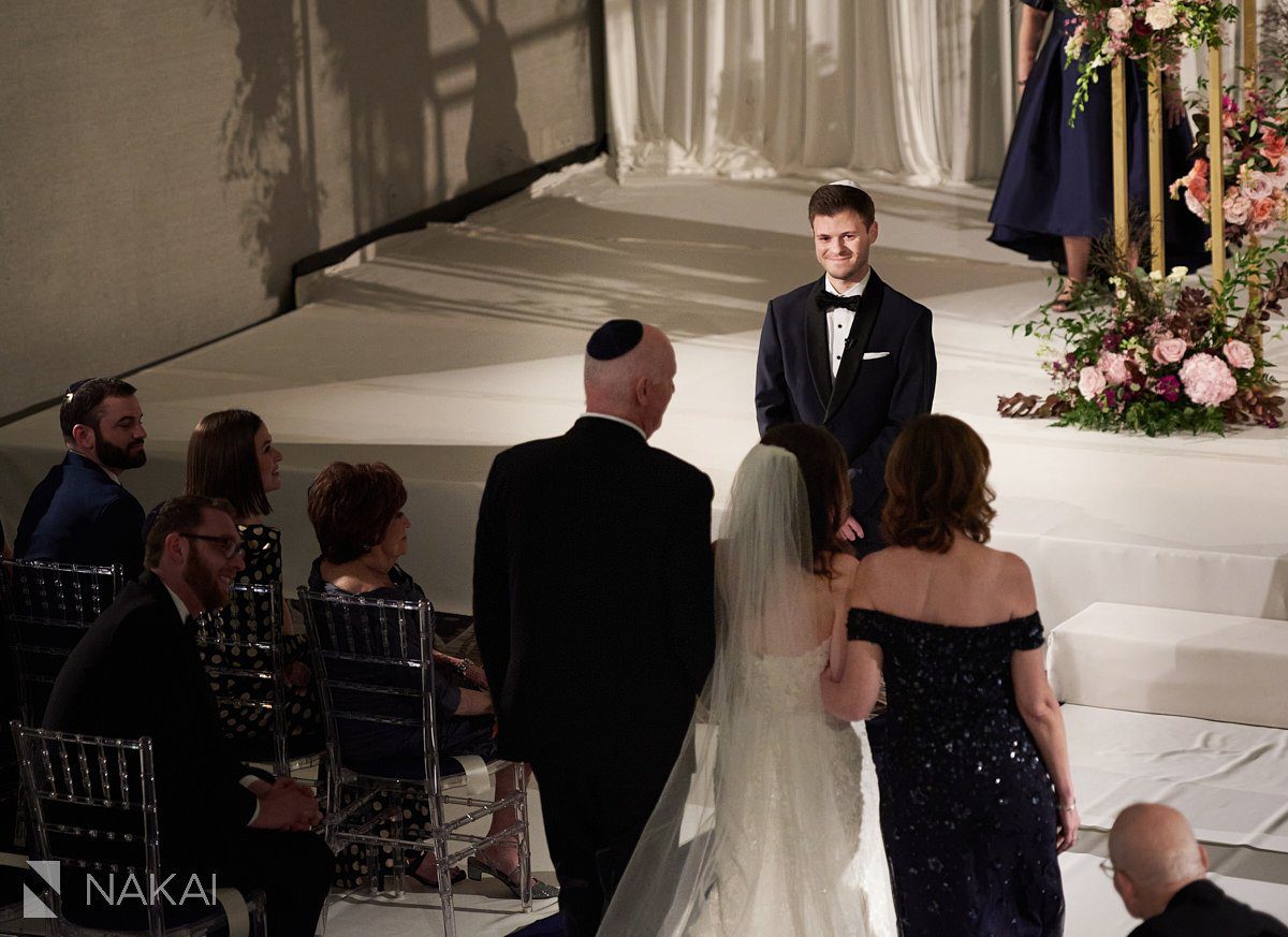 chicago intercontinental wedding photos ceremony bride entrance