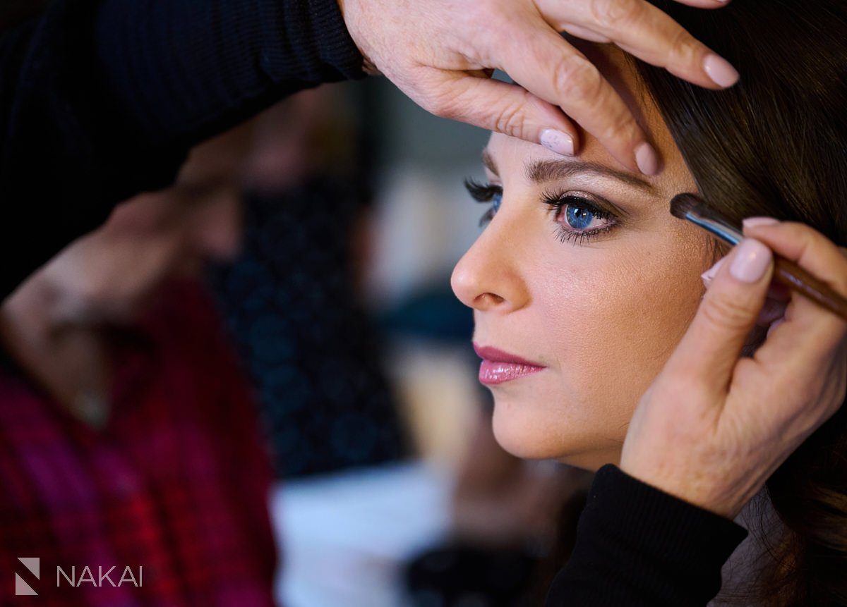 chicago intercontinental wedding photos getting ready