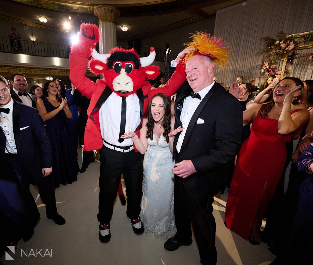 chicago intercontinental wedding photos reception party benny the bull