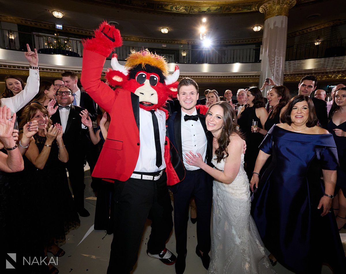 chicago intercontinental wedding photos reception party benny the bull