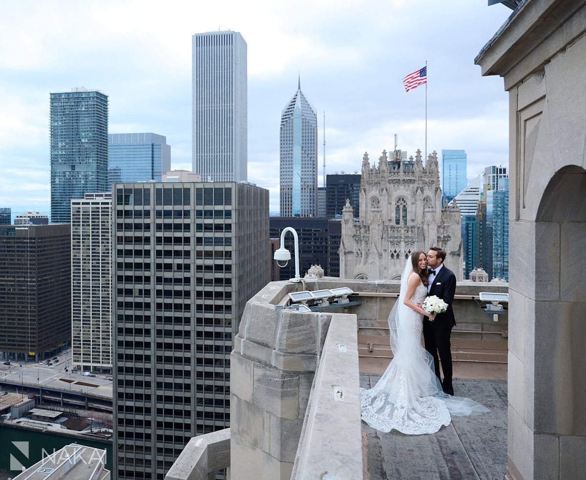 intercontinental chicago wedding photos rooftop bride groom