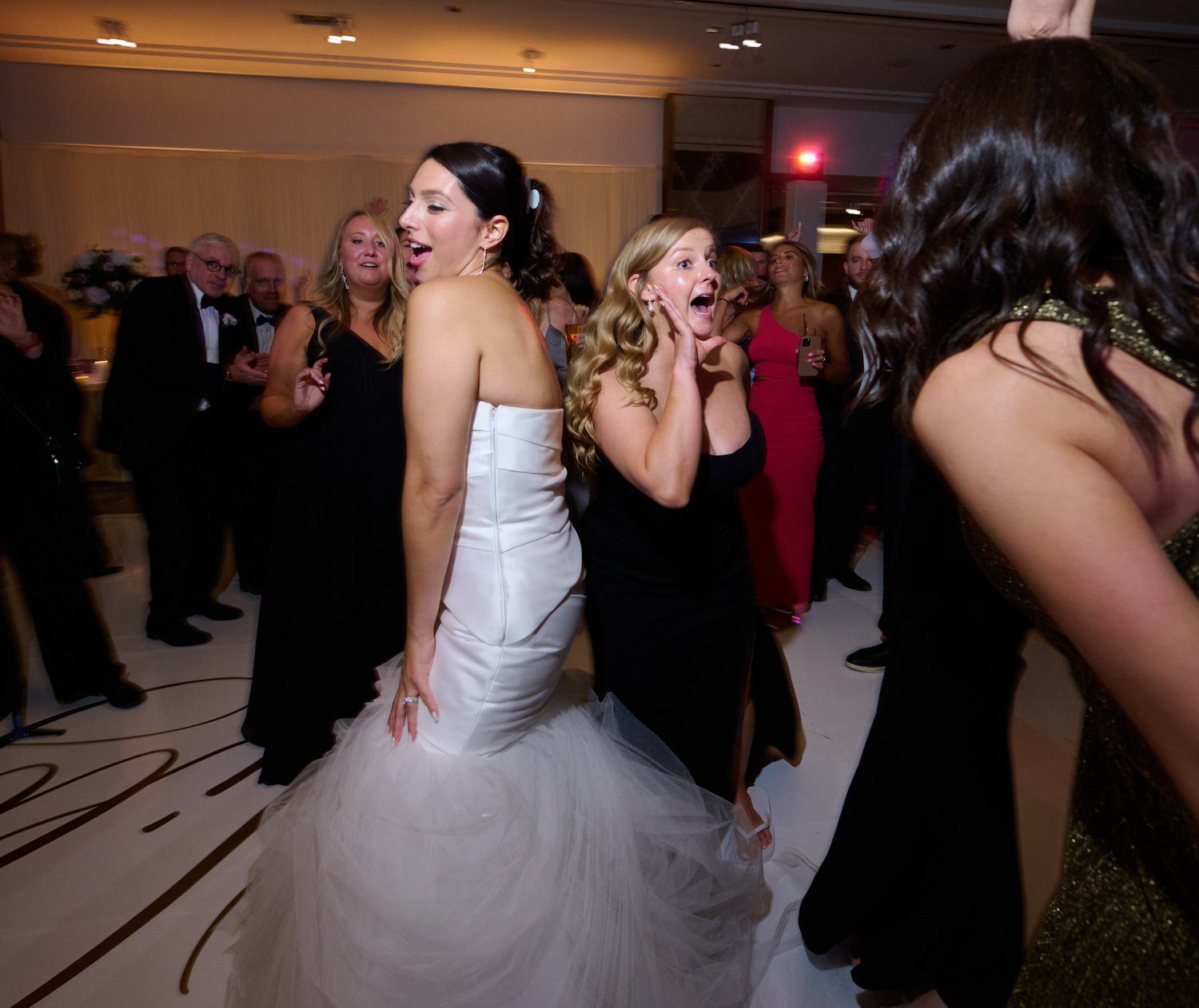 chicago ritz Carlton wedding photography reception dancing