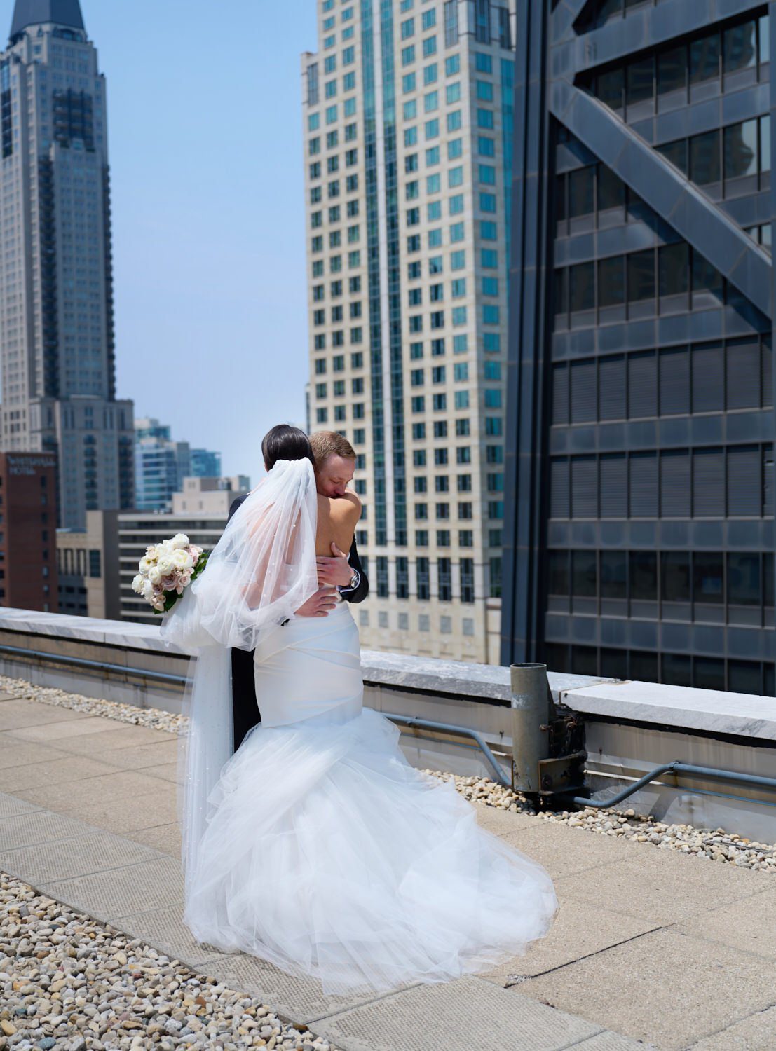 chicago ritz Carlton wedding photography rooftop first look