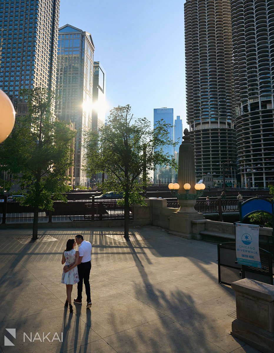 romantic chicago engagement photos Wacker drive riverwalk