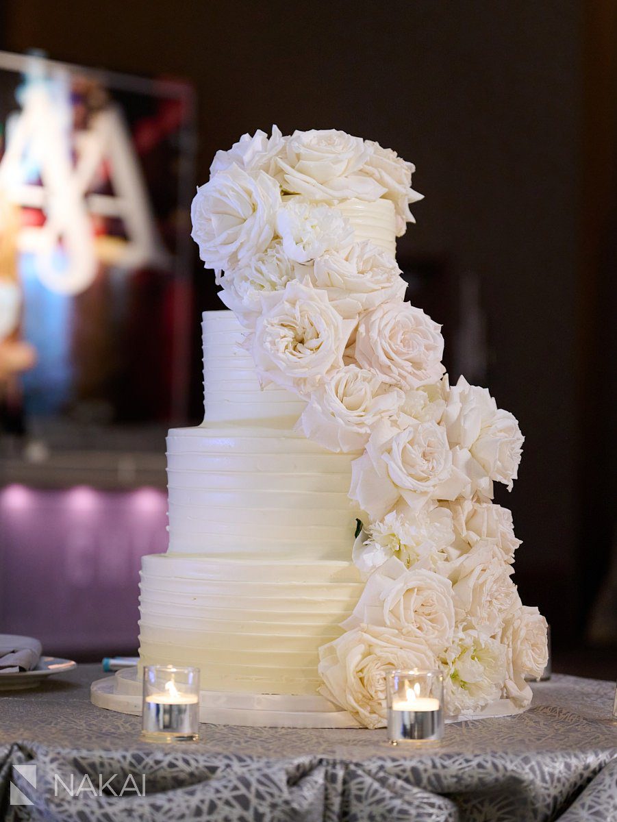 loews chicago wedding photos reception decor cake