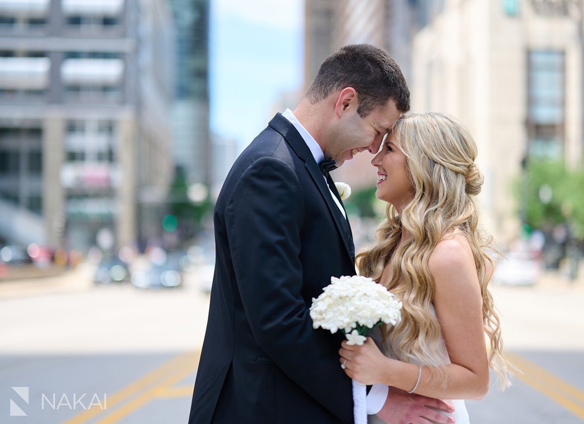 loews chicago wedding photos middle of street bride groom