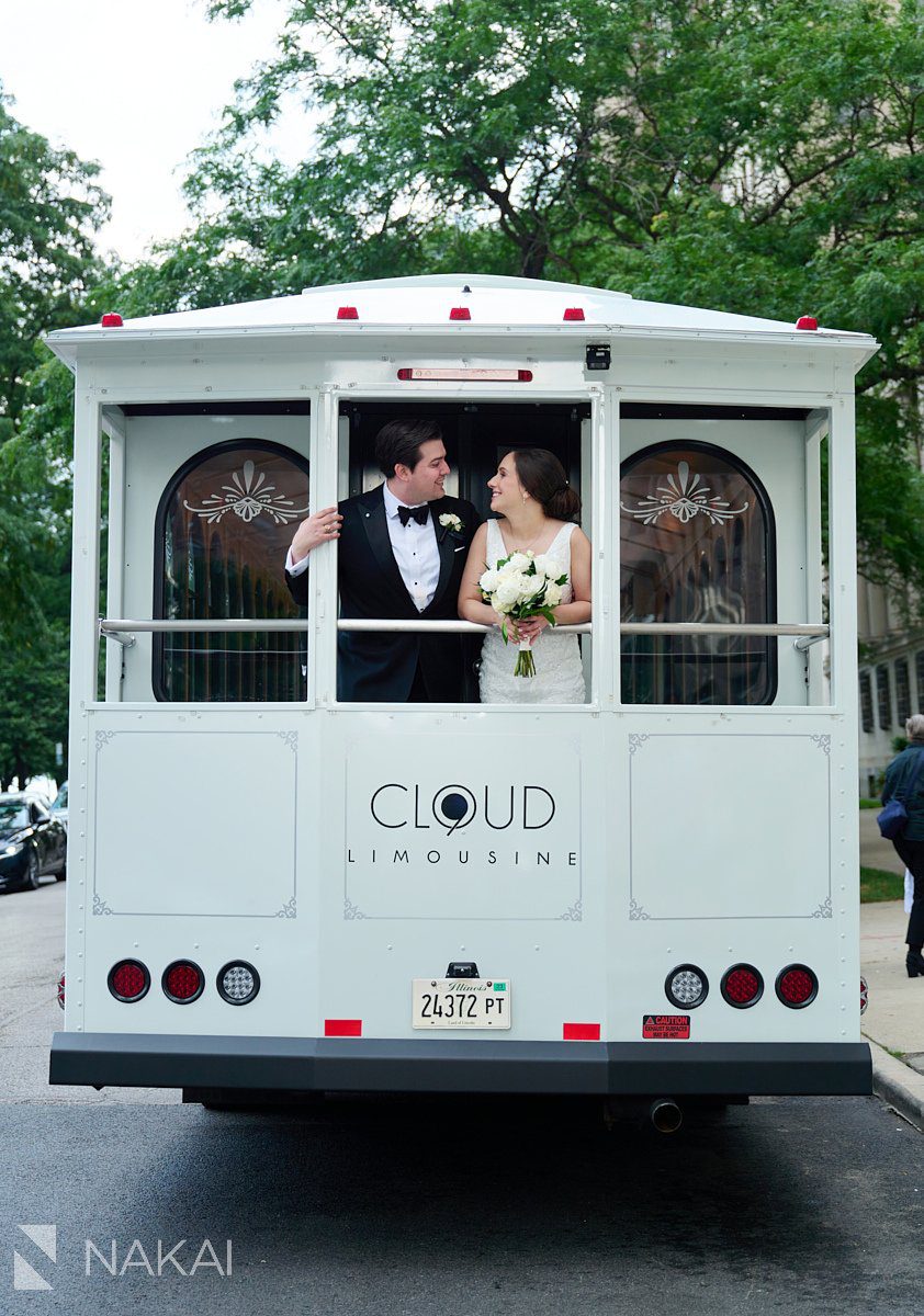 chicago trolley wedding photos