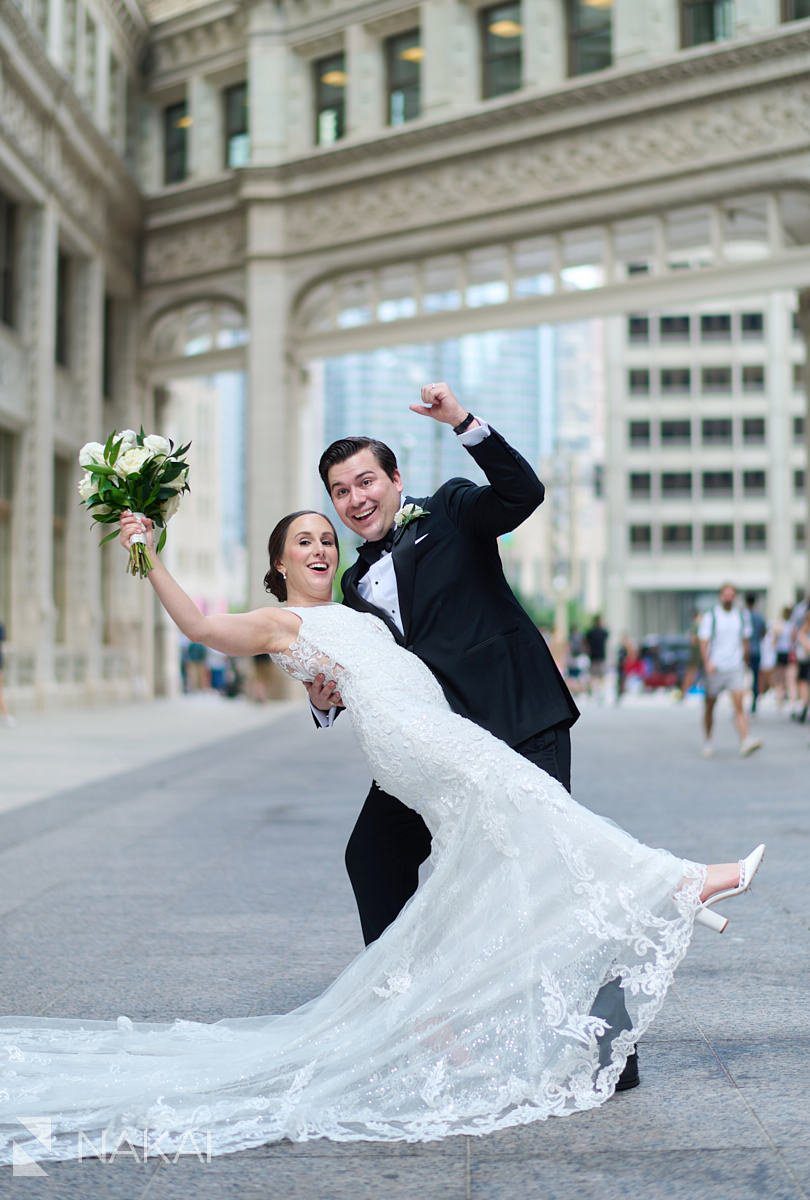 Wrigley building chicago wedding photos dip
