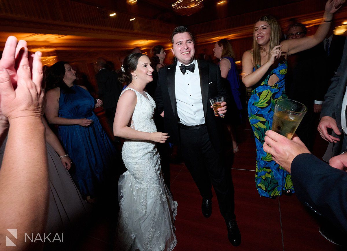 the drake chicago wedding photos reception dancing