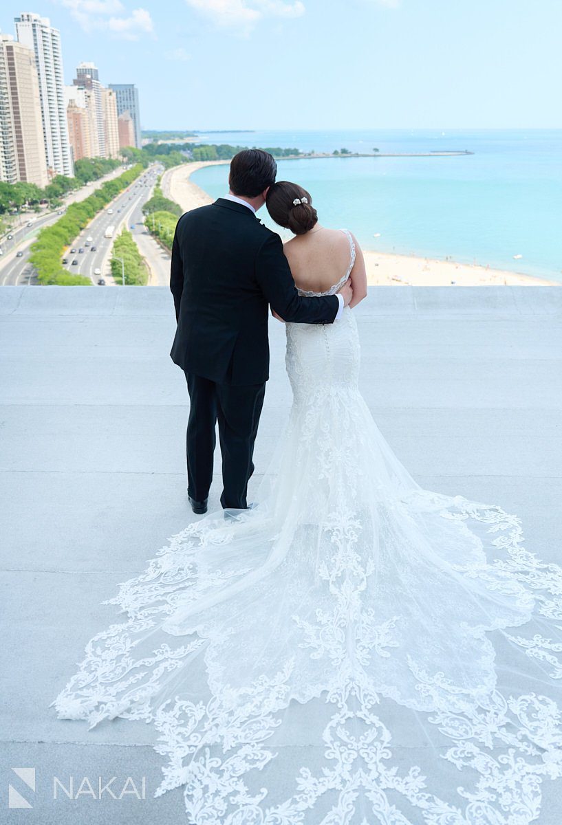 the drake chicago wedding photos rooftop bride and groom