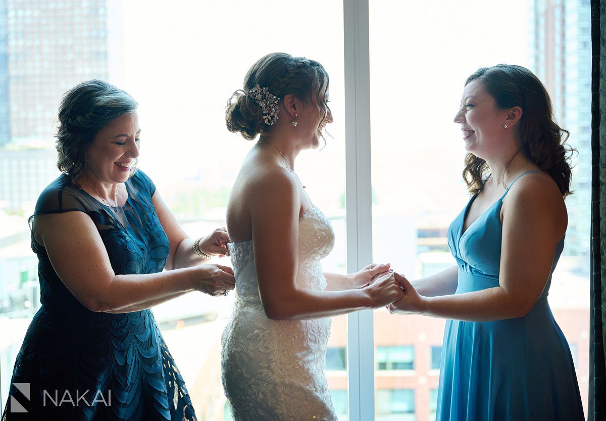 Loews Chicago Wedding pictures bride getting ready