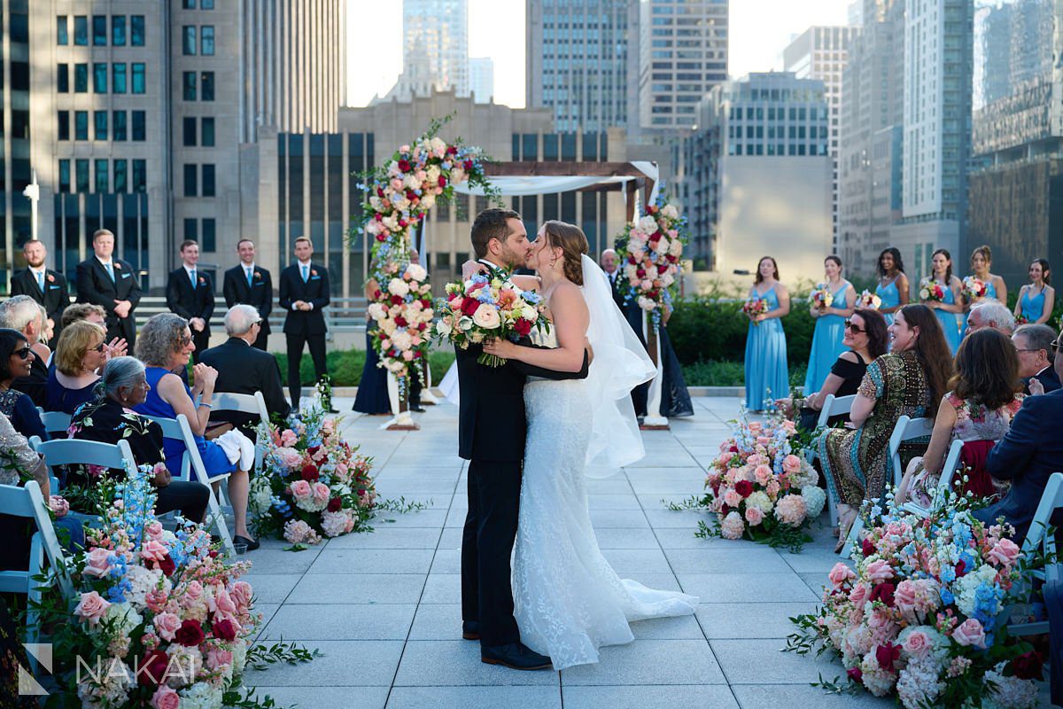 Loews Chicago Wedding pictures rooftop ceremony on terrace