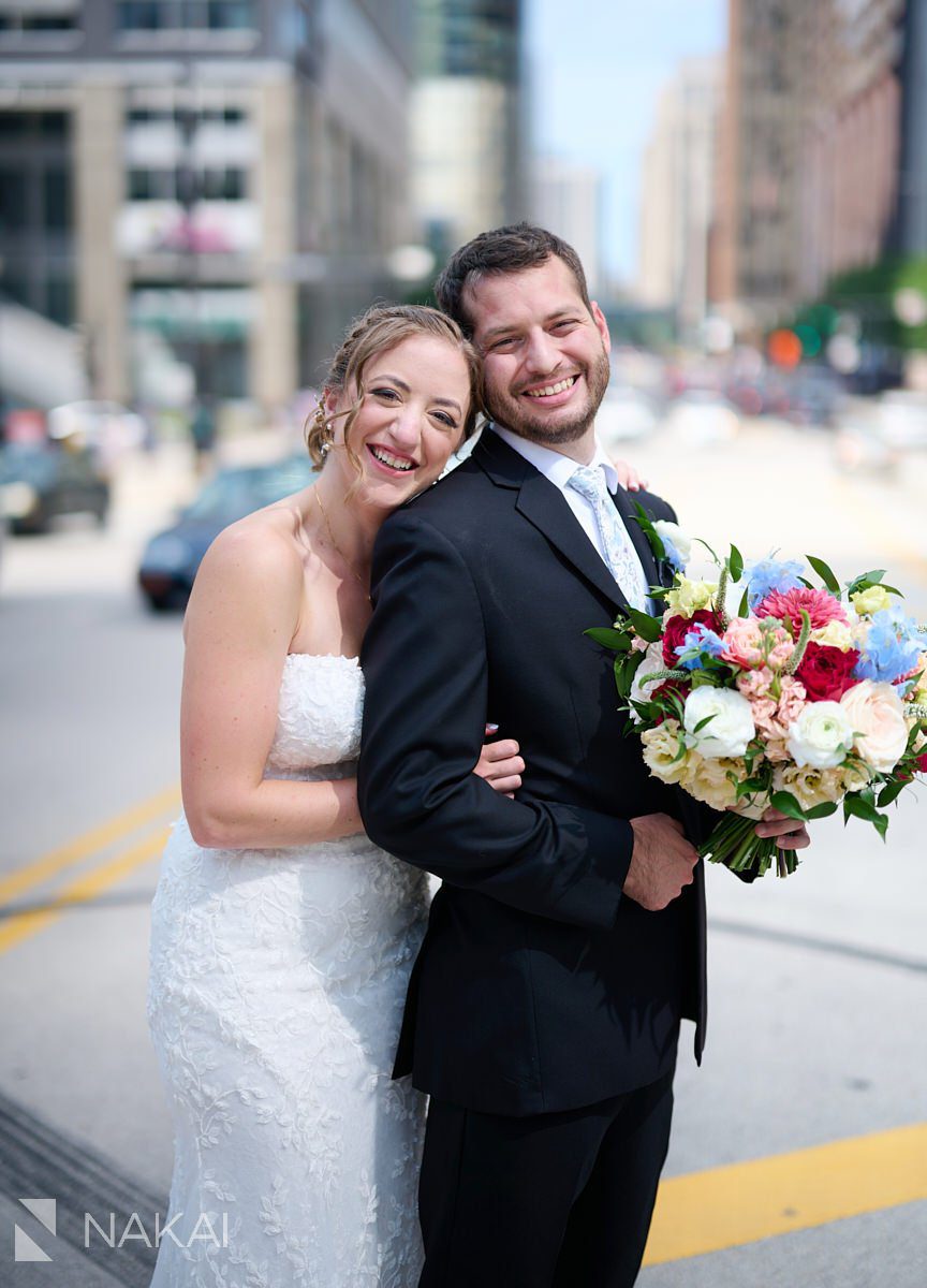 Loews Chicago Wedding pictures outside