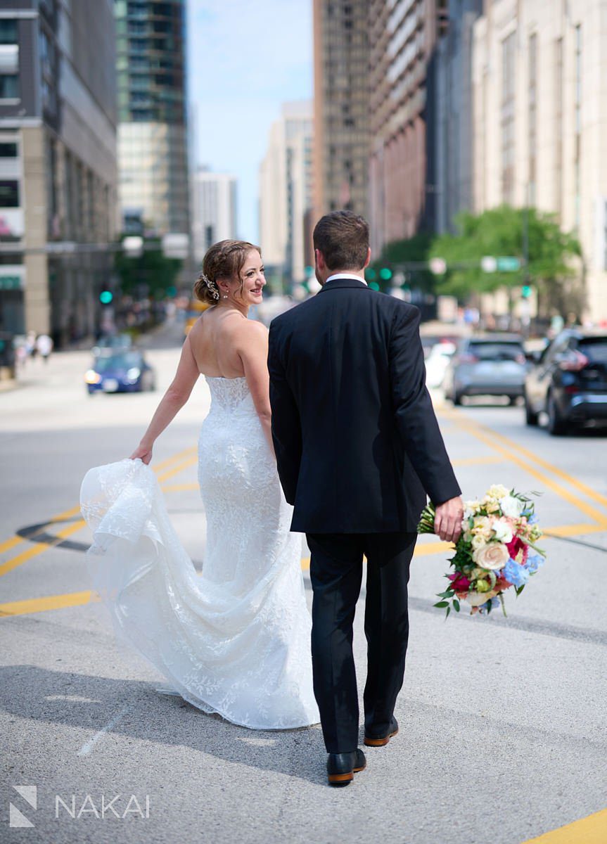 Loews Chicago Wedding pictures outside