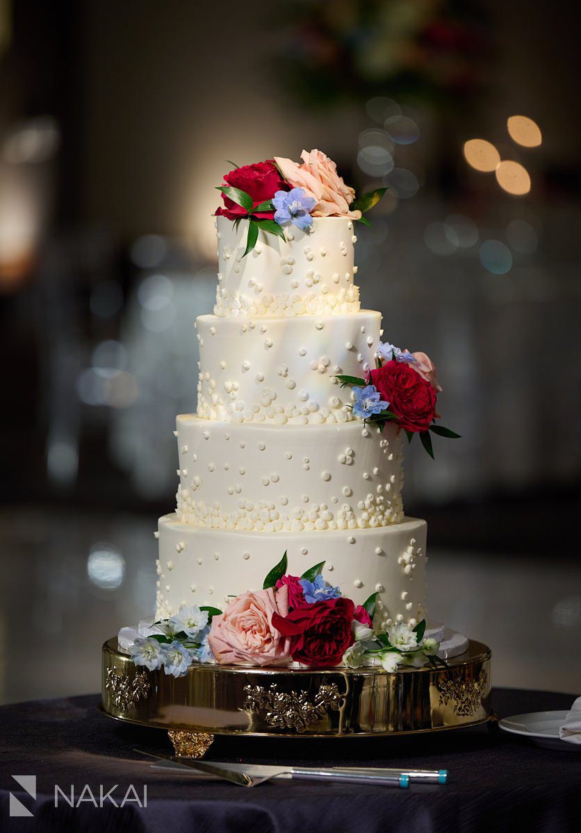 Loews Chicago wedding pictures reception cake details 