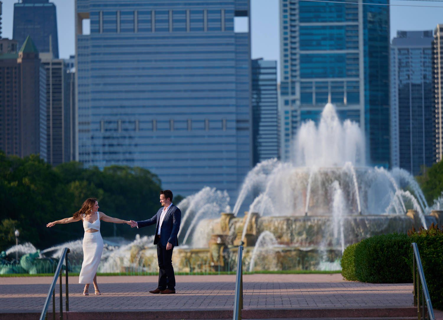 Buckingham Fountain engagement photos chicago dancing