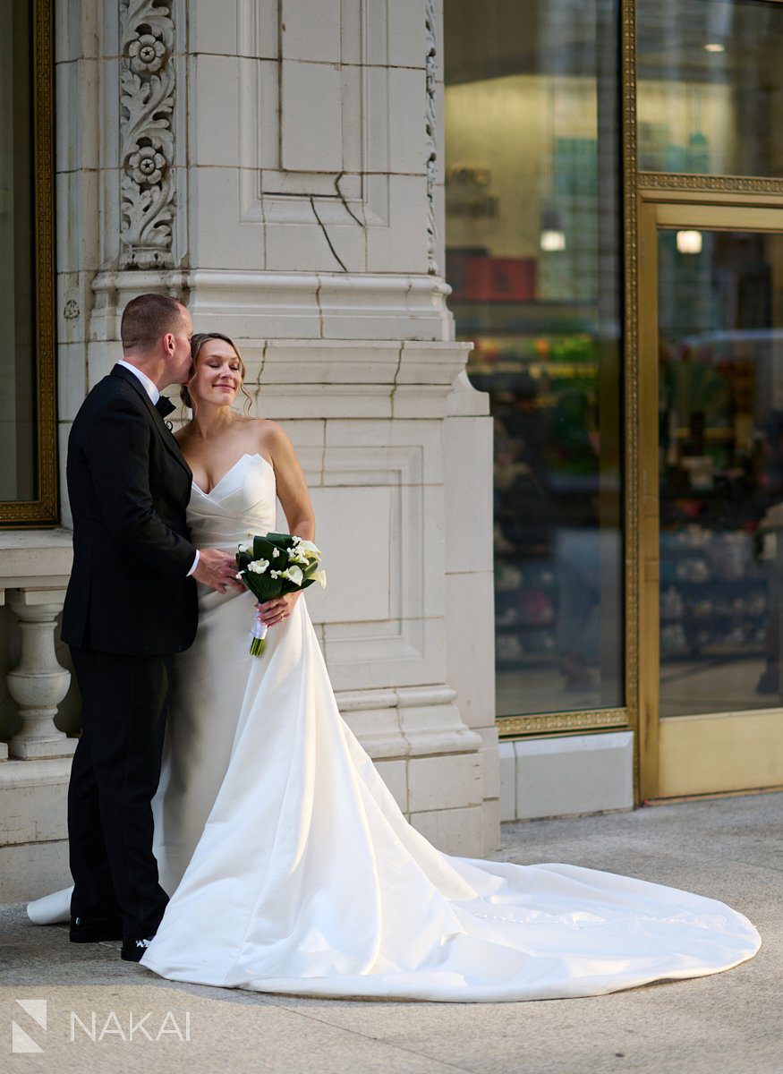 wrigley building chicago wedding photos 