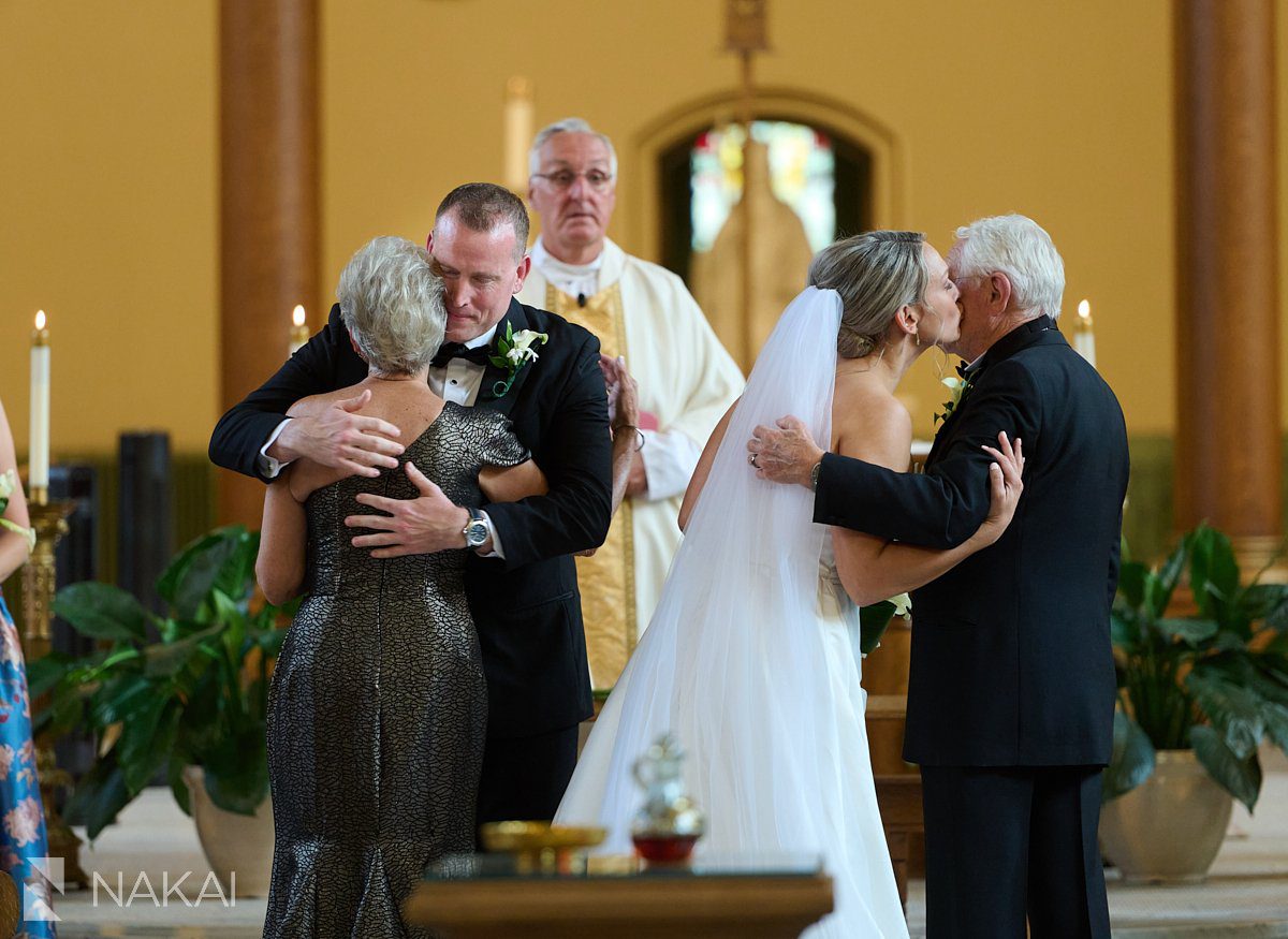 st josaphat chicago wedding photos ceremony