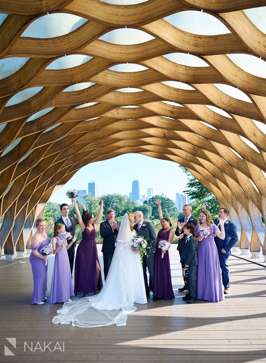 chicago Lincoln Park zoo wedding photos honeycomb bridal party
