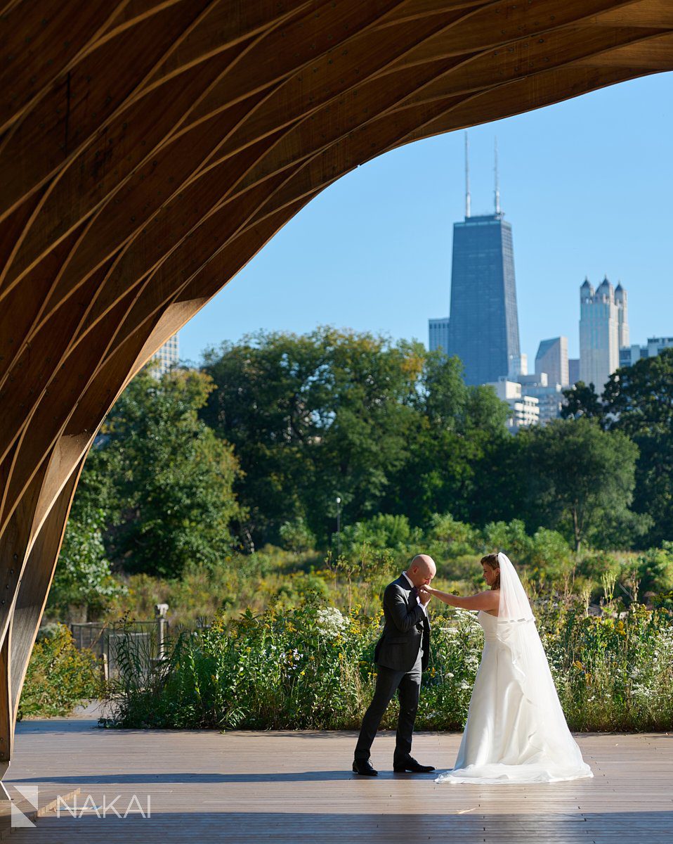 chicago Lincoln Park zoo wedding photos honeycomb 