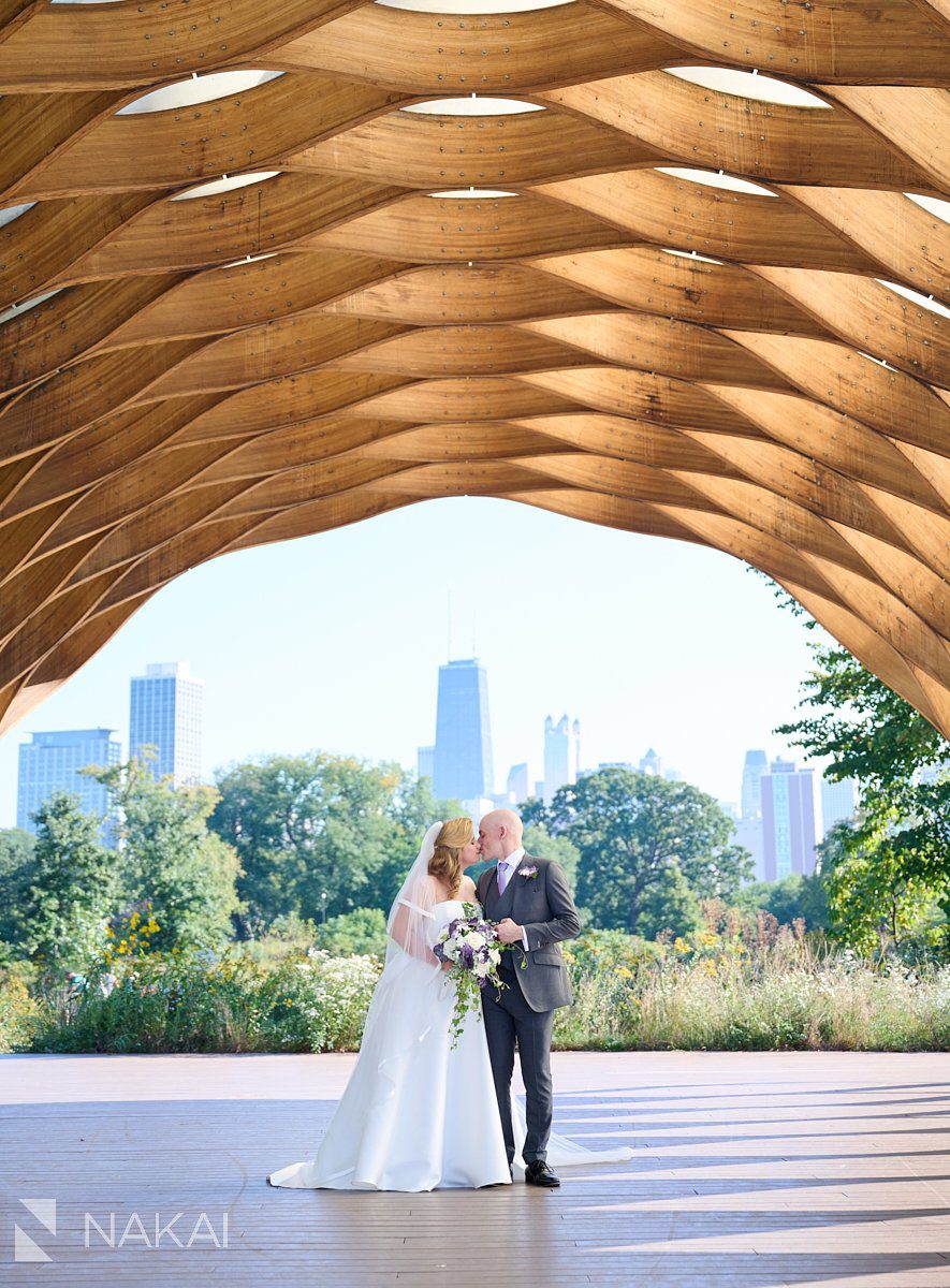 chicago Lincoln Park zoo wedding photos honeycomb 