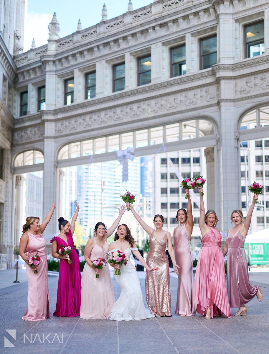 chicago londonhouse wedding photos wrigley building bridesmaids