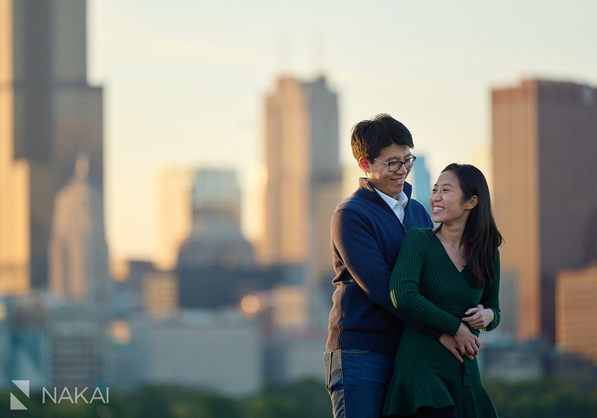 fall chicago engagement photos adler planetarium