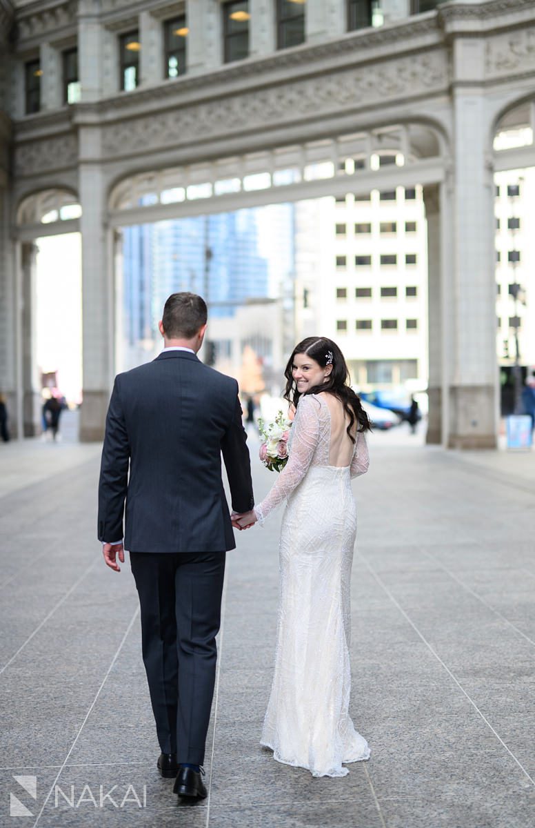 Chicago LondonHouse wedding photographer bride groom photos Wrigley building 