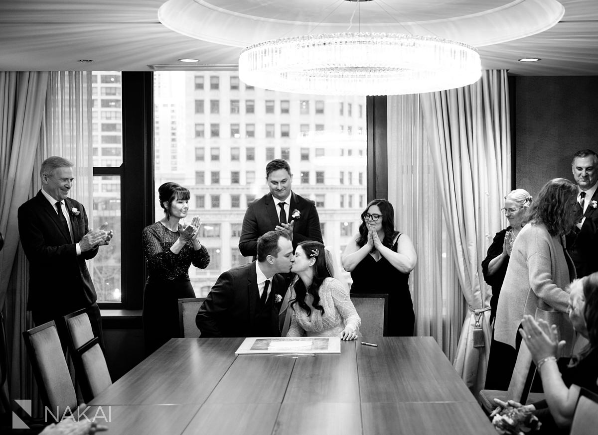 Chicago LondonHouse wedding photographer ceremony details