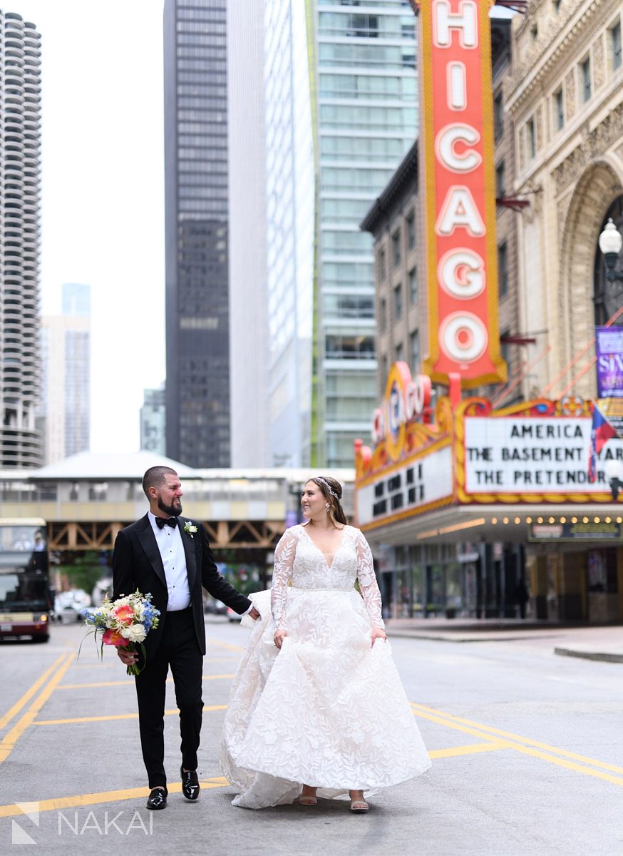 chicago theater sign wedding photos