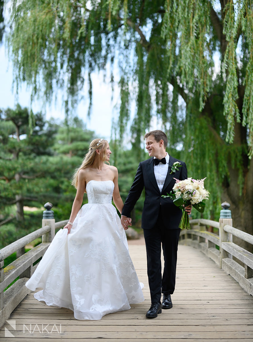 chicago botanic garden wedding photos bride and groom
