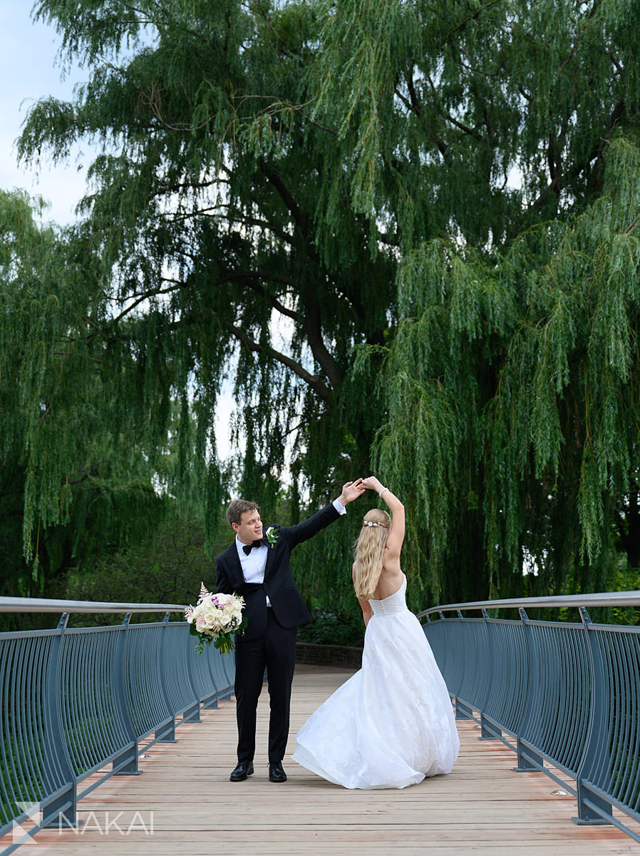 chicago botanic garden wedding bride photo