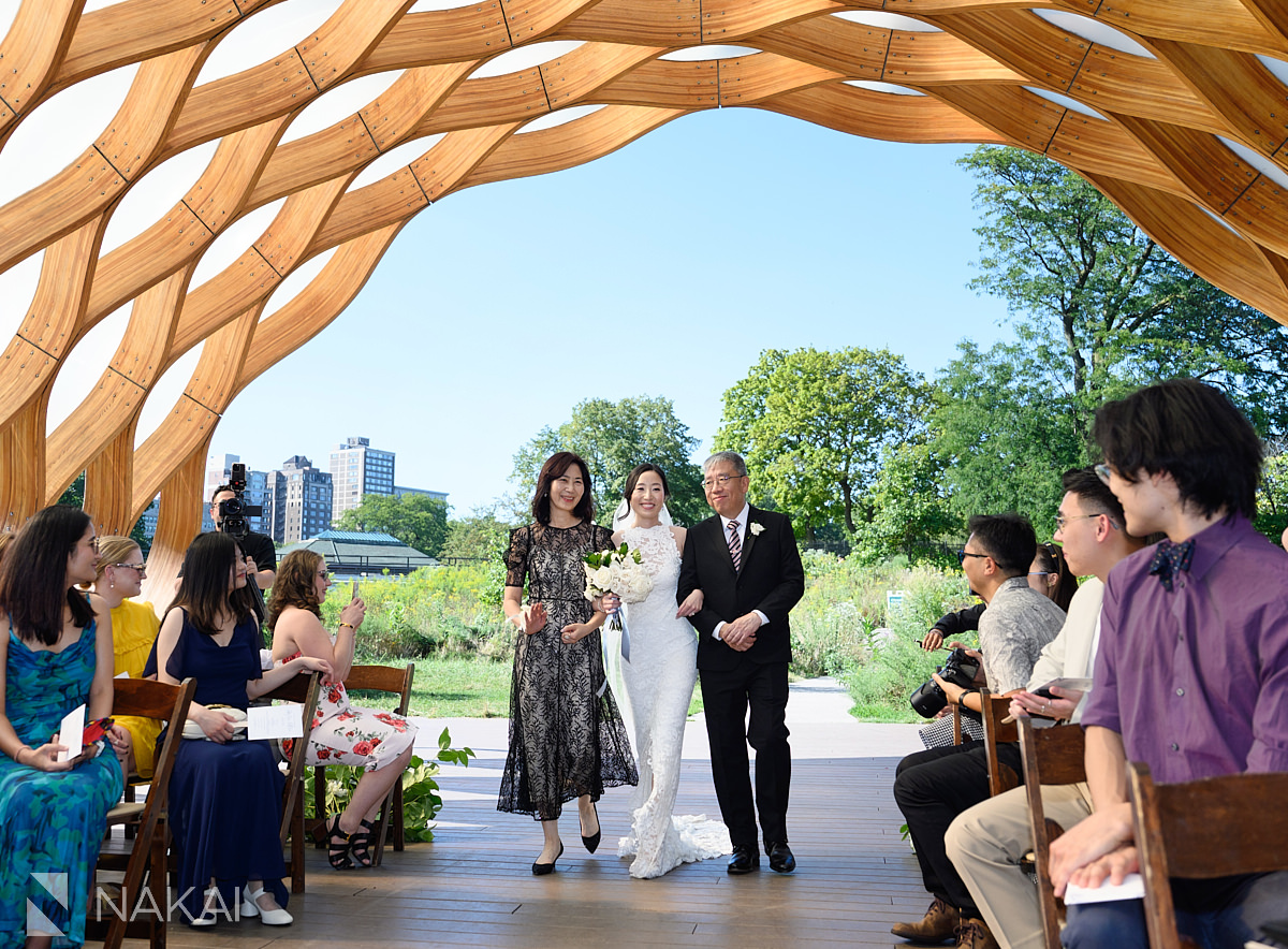chicago honeycomb wedding photos ceremony