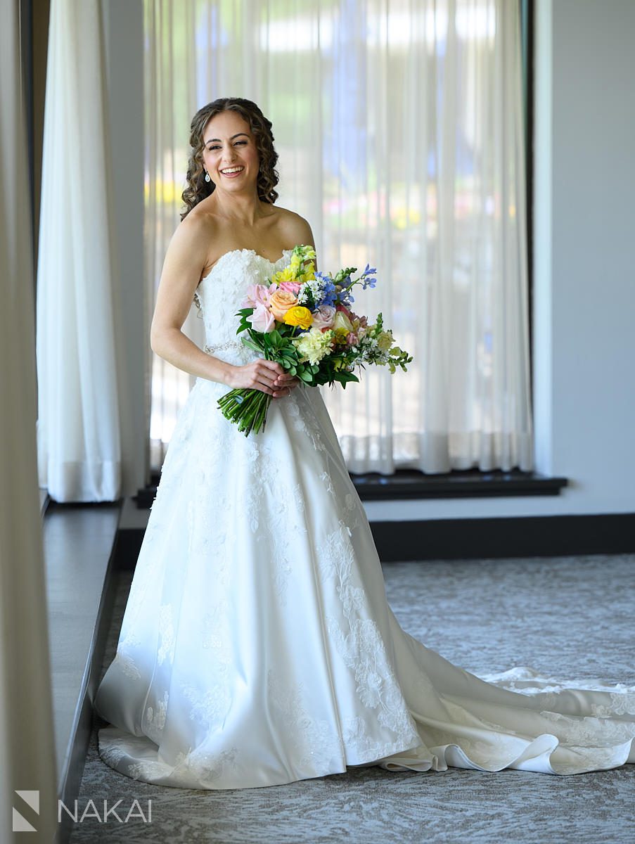 bride Ravinia Green Country Club Wedding portrait