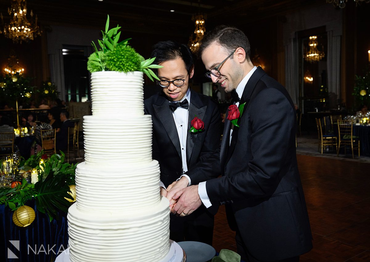 cake cutting intercontinental chicago magnificent mile wedding reception