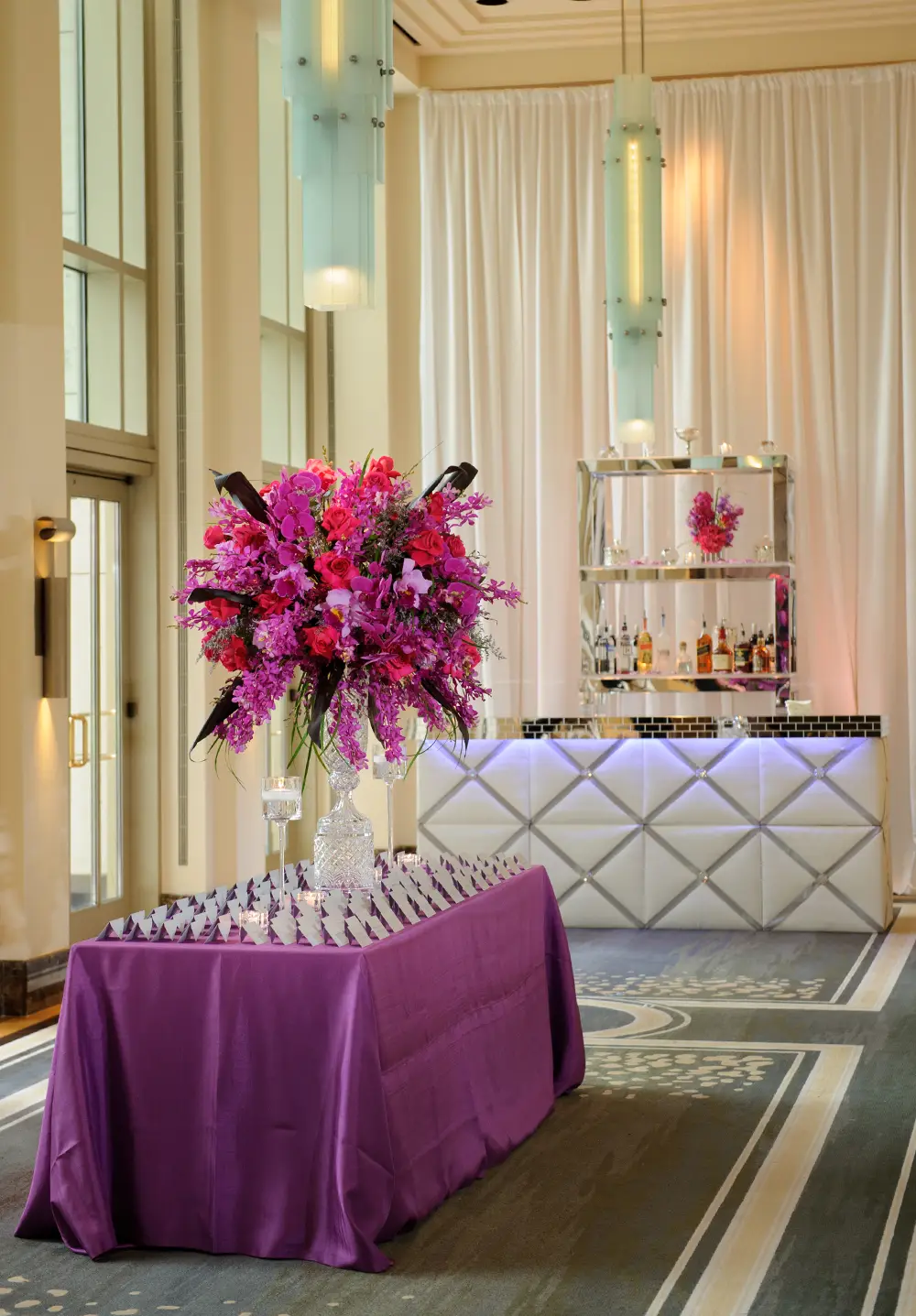 cocktail bar chicago peninsula wedding detail photo