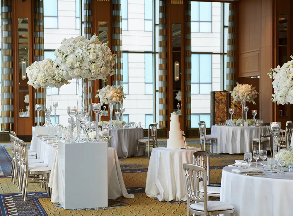 peninsula chicago wedding reception white flowers