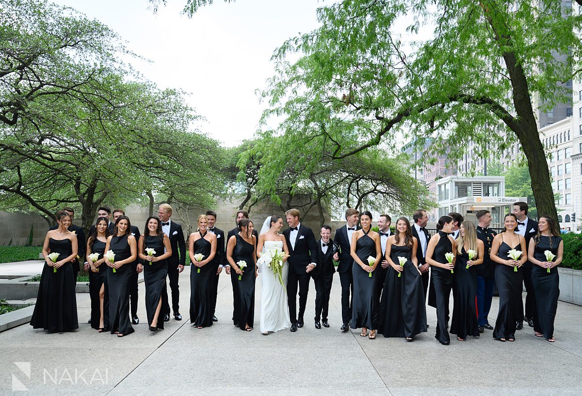 large wedding party south garden art institute wedding photos