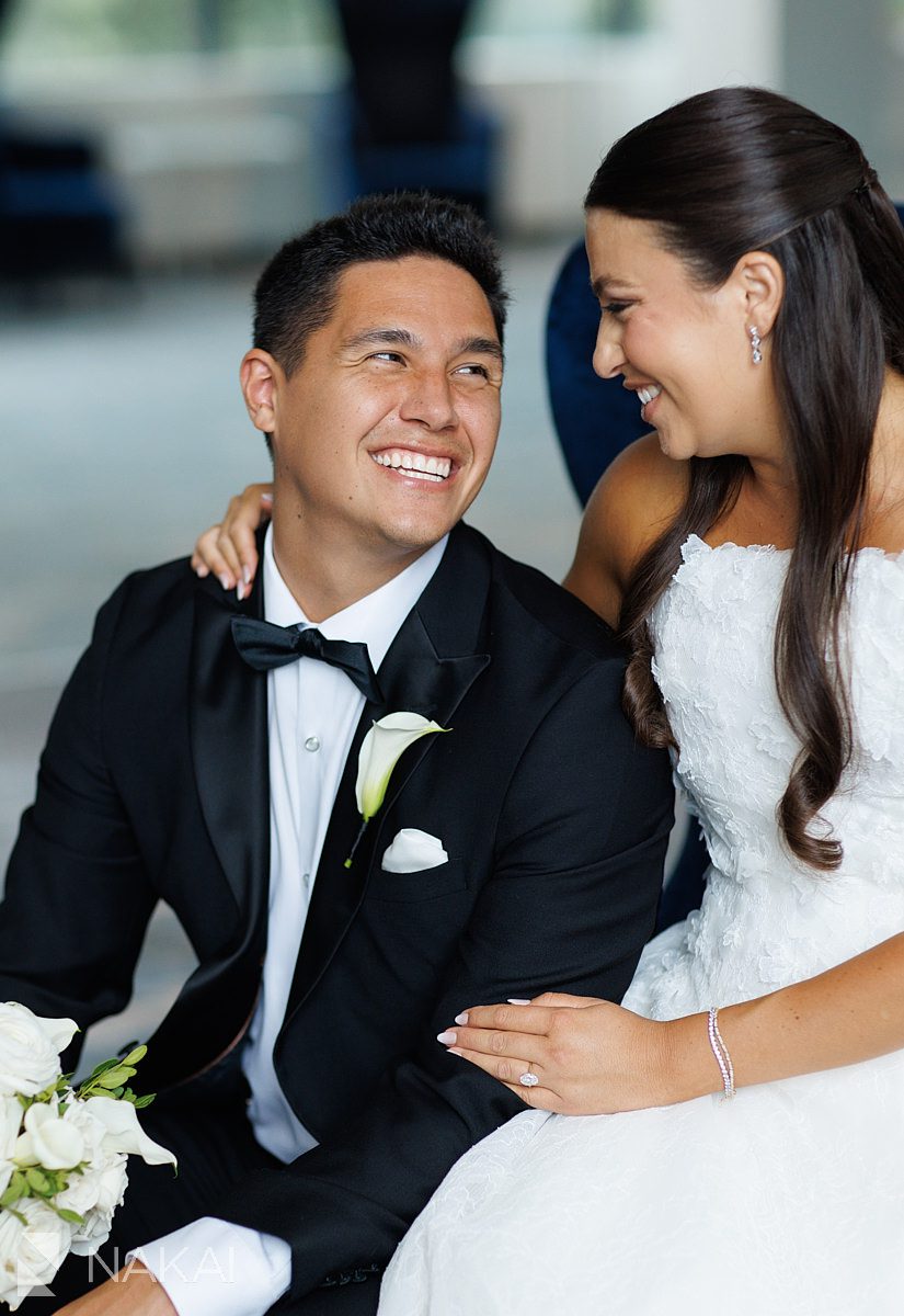 feelings Radisson blu aqua hotel chicago wedding photo 
